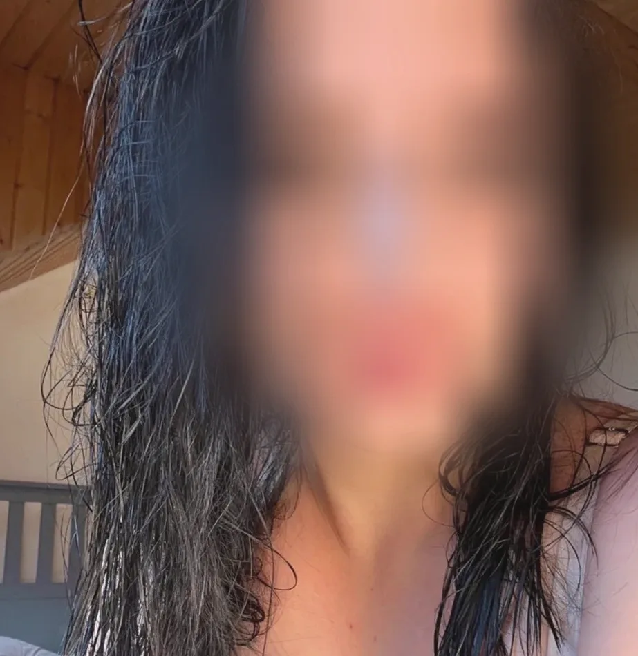 Aoife, 21