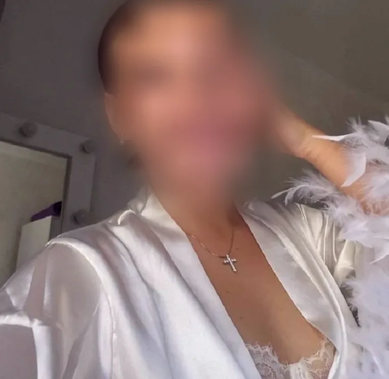 Natalie, 25