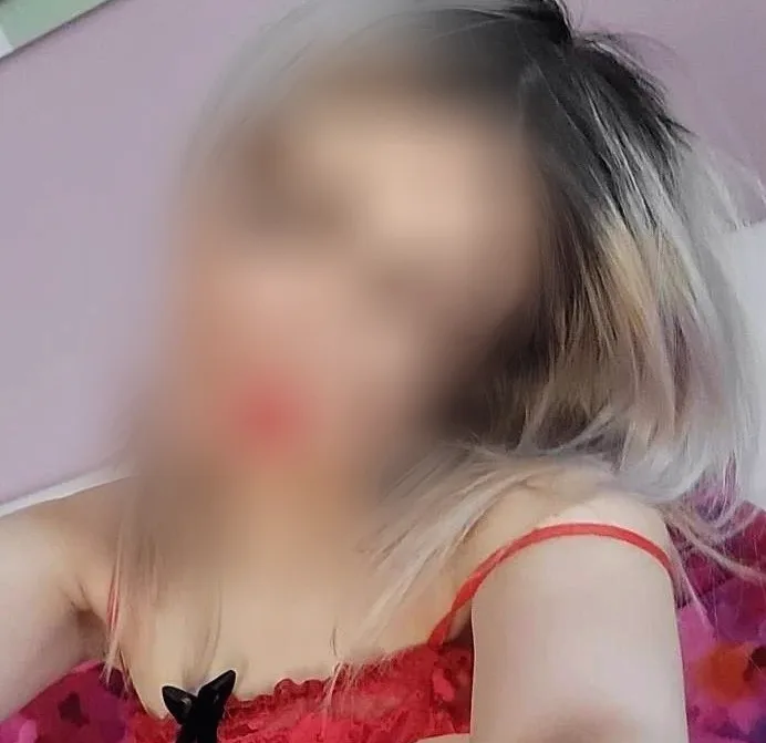 Zara, 21